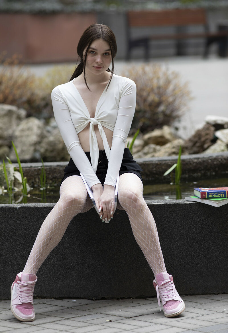 Эмма, 24 года, 4 размер груди